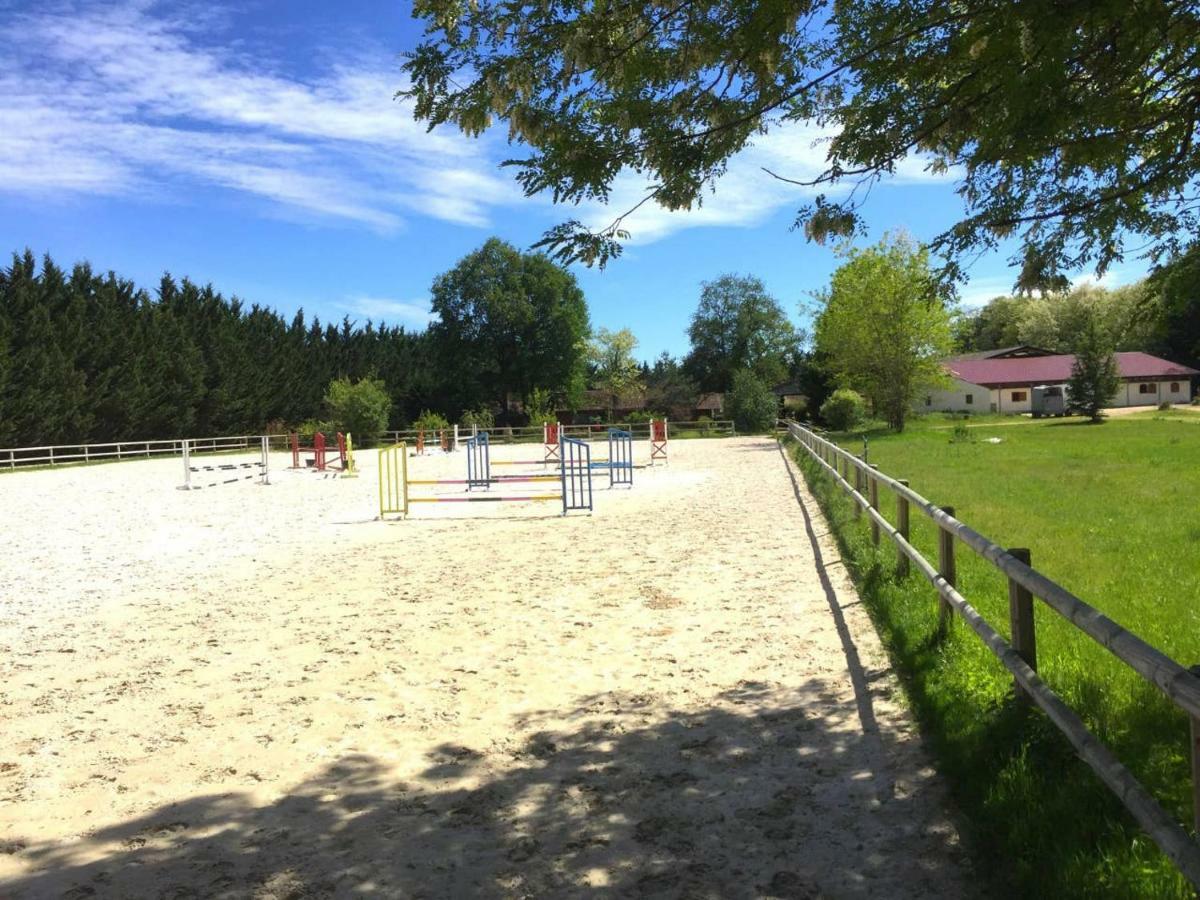 Gite Ecuries Vineuil Jump 6 Personnes エクステリア 写真